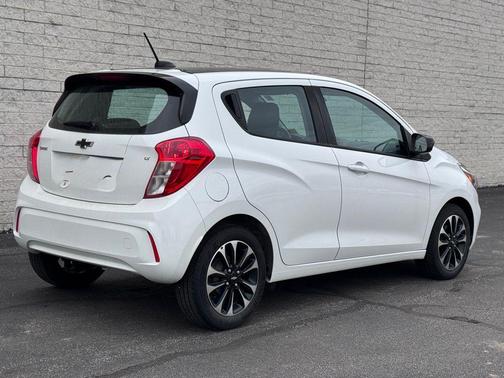 Summit White 2021 Chevrolet Spark 1LT