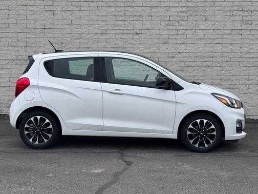 Summit White 2021 Chevrolet Spark 1LT