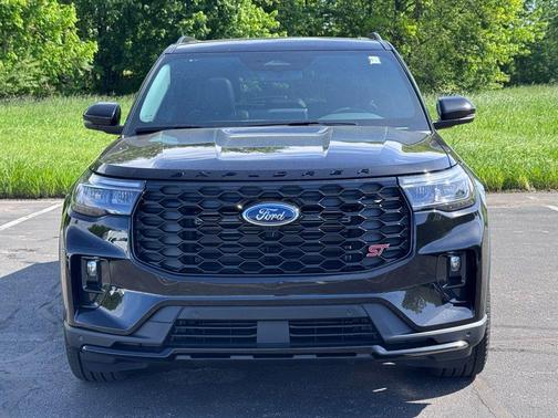 AGATE BLACK METALLIC 2026 Ford Explorer ST