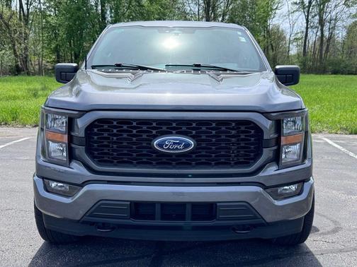 CARBONIZED GRAY METALLIC 2023 Ford F-150 XL