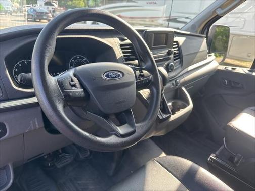 2022 Ford Transit-250 Base