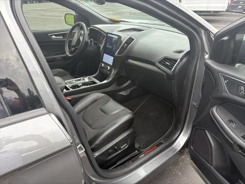 2021 Ford Edge ST