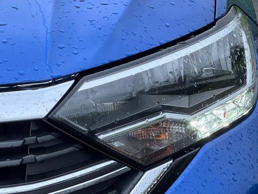 Rising Blue Metallic 2023 Volkswagen Jetta 1.5T SE