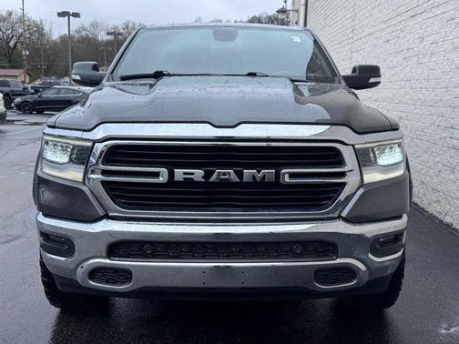 Granite Crystal Metallic Clearcoat 2019 RAM 1500 Big Horn