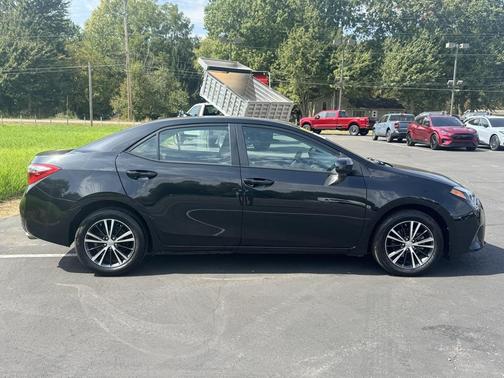 2016 Toyota Corolla LE Premium