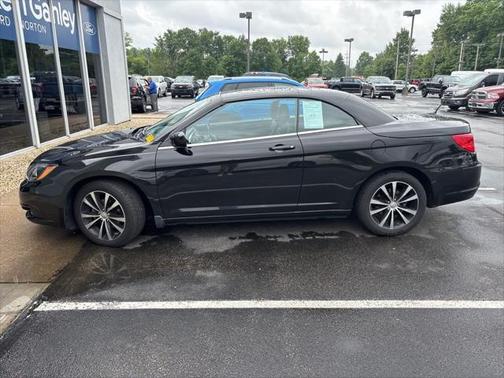 2013 Chrysler 200 S