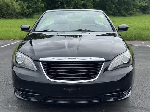 2013 Chrysler 200 S