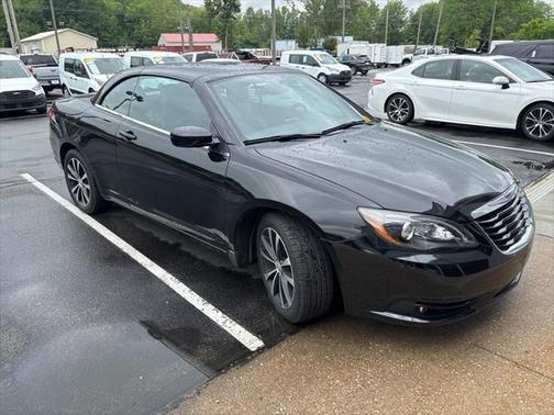 2013 Chrysler 200 S