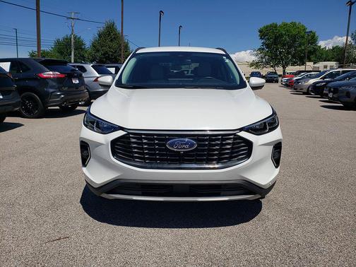 STAR WHITE METALLIC TRI-COAT 2023 Ford Escape Platinum