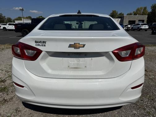 2017 Chevrolet Cruze LS