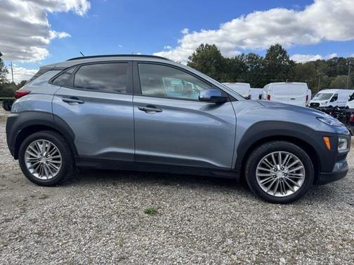 2021 Hyundai KONA SEL