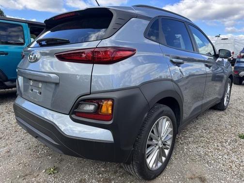 2021 Hyundai KONA SEL
