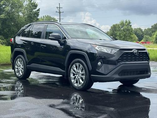 2019 Toyota RAV4 XLE Premium
