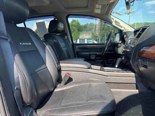 2013 Nissan Armada Platinum