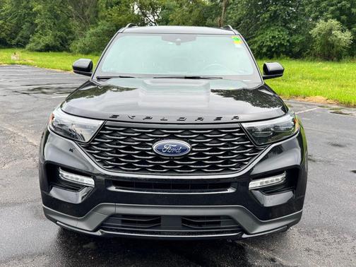 Agate Black Metallic 2023 Ford Explorer ST-Line