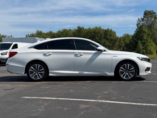 Platinum White Pearl 2020 Honda Accord Hybrid Base