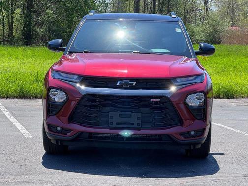 Crimson Metallic 2022 Chevrolet Trailblazer RS