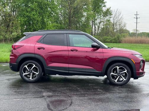 Crimson Metallic 2022 Chevrolet Trailblazer RS
