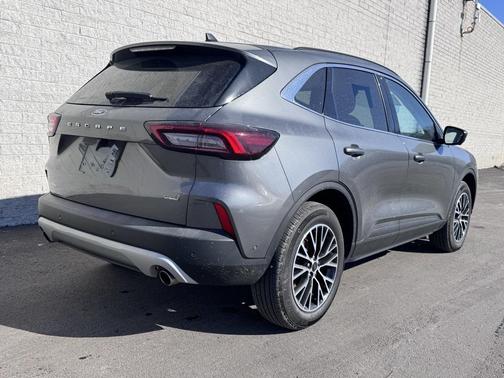 2023 Ford Escape PHEV SE