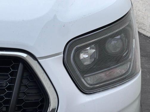 Oxford White 2026 Ford Transit-250 Base