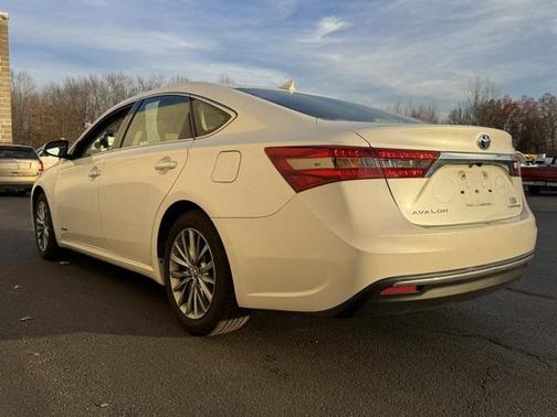 2016 Toyota Avalon Hybrid Limited