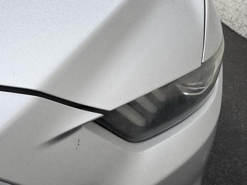 2016 Ford Mustang V6