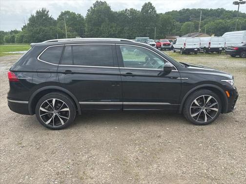 2022 Volkswagen Tiguan 2.0T SEL R-Line 4MOTION