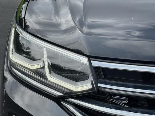 2022 Volkswagen Tiguan 2.0T SEL R-Line 4MOTION