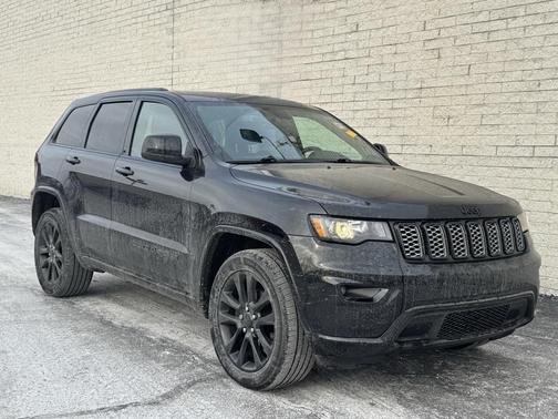 2017 Jeep Grand Cherokee Altitude