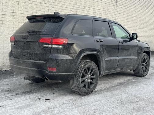 2017 Jeep Grand Cherokee Altitude