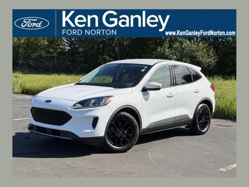 OXFORD WHITE 2021 Ford Escape SE