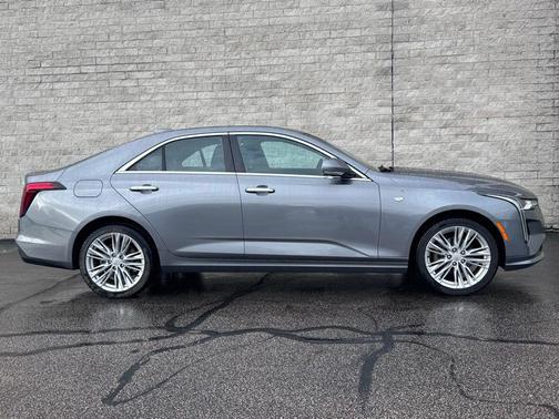 2022 Cadillac CT4 Premium Luxury