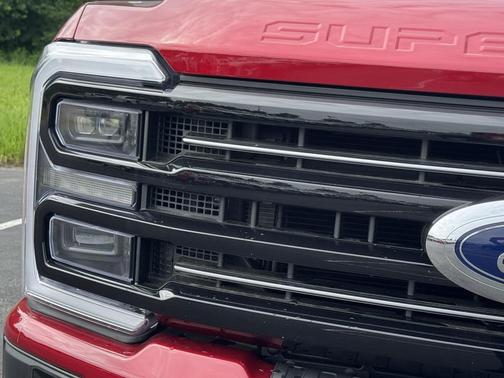 2025 Ford F-350 Platinum