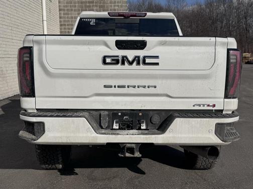 2024 GMC Sierra 2500 AT4