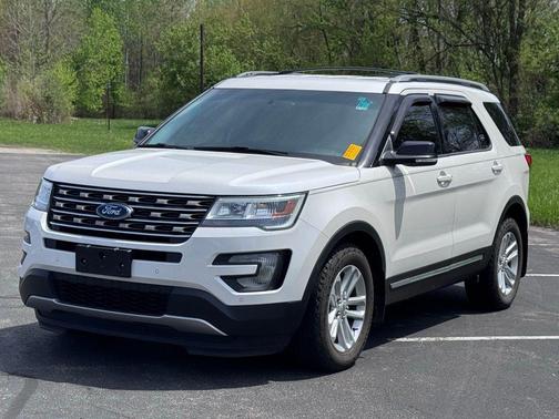 WHITE PLATINUM MET TRI-COAT 2016 Ford Explorer XLT