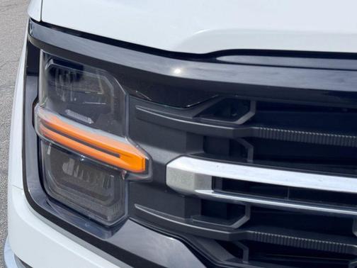 OXFORD WHITE 2024 Ford F-150 XLT
