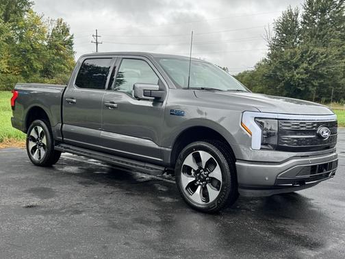 2025 Ford F-150 Lightning Platinum