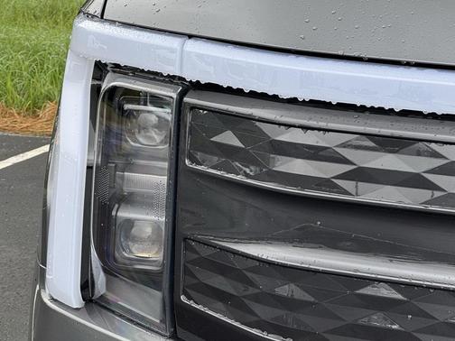 2025 Ford F-150 Lightning Platinum