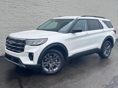 2026 Ford Explorer Active w/200A Pkg
