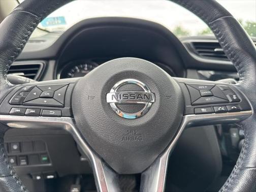 2017 Nissan Rogue Sport SL