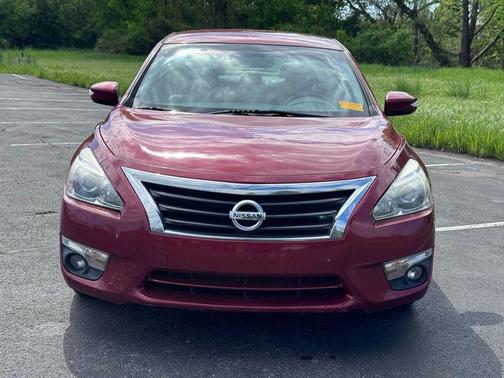 Cayenne Red 2015 Nissan Altima 2.5 SL