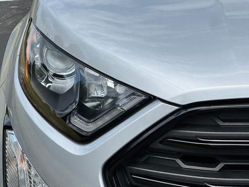 MOONDUST SILVER METALLIC 2021 Ford EcoSport SES
