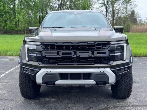 Shelter Green 2026 Ford F-150 Raptor