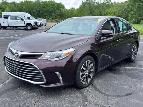 Sizzling Crimson Mica 2016 Toyota Avalon XLE Premium