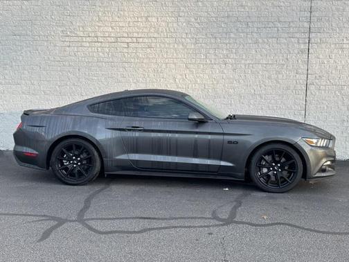 2017 Ford Mustang GT Premium
