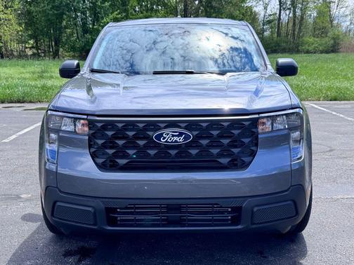 CARBONIZED GRAY METALLIC 2026 Ford Maverick XL