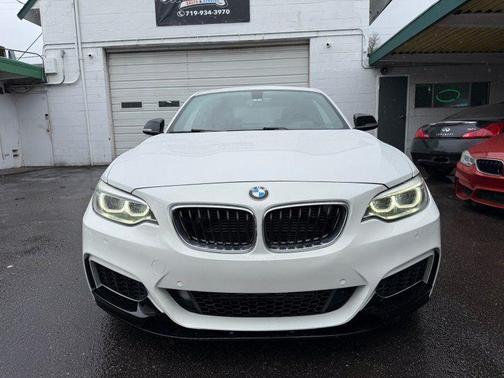 White 2014 BMW M235 i