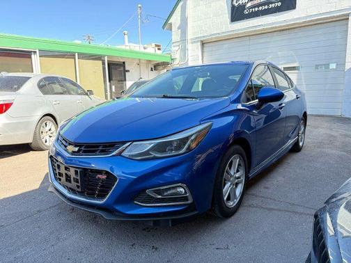 Blue 2017 Chevrolet Cruze LT