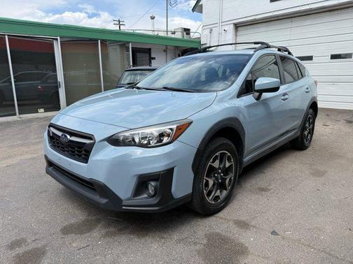 Cool Gray Khaki 2019 Subaru Crosstrek 2.0i Premium