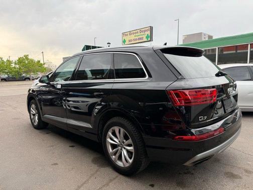 Orca Black Metallic 2019 Audi Q7 55 Premium